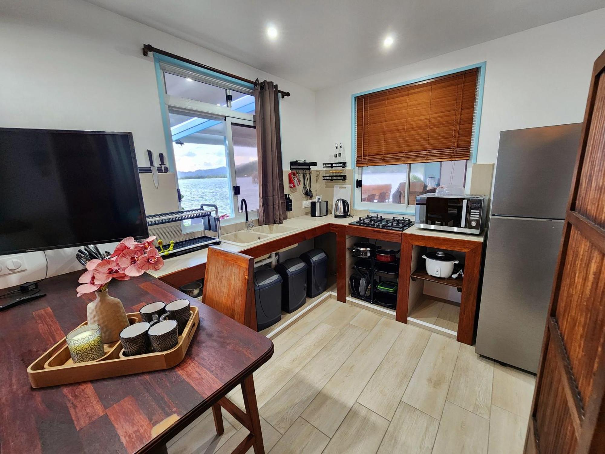 Studio Bord De Mer Fare Tahitea Pension Taputapuapea Экстерьер фото